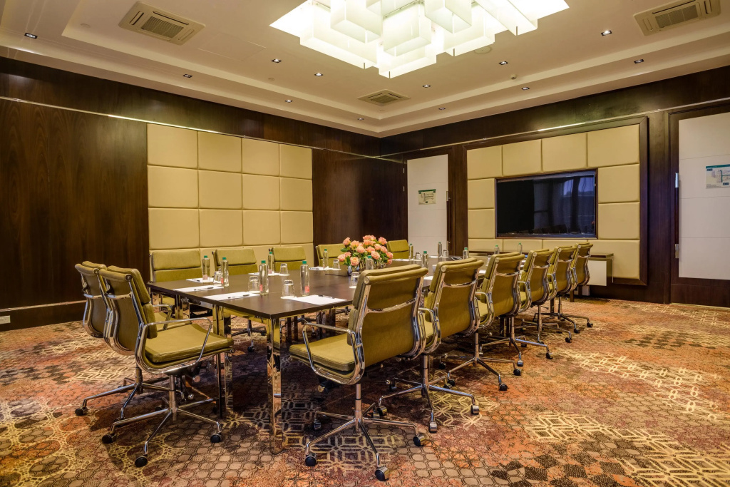 Crowne Plaza Nairobi Airport by IHG