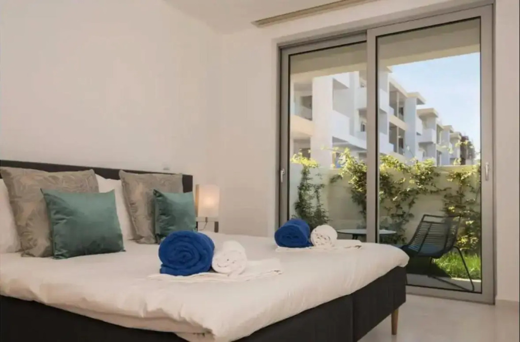 Modern Ocean Front Apartment