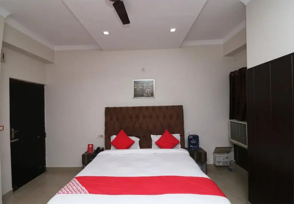 The Uttam Hotel By OYO Rooms