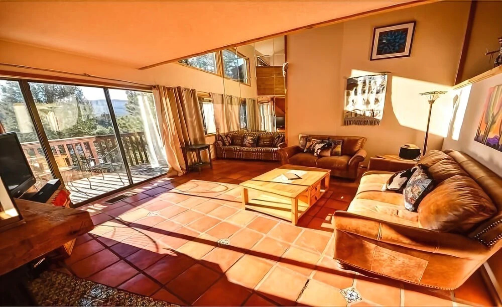 The Lifts #a-2 - 2 Bedroom Plus Loft 3 Bedrooms 3 Bathrooms Condo