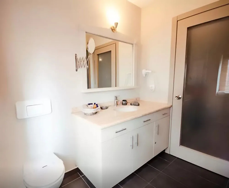 Pera City Suites