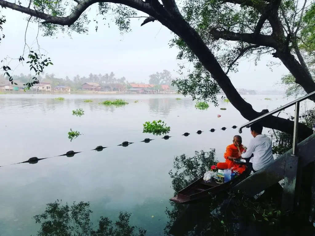River CoCo Amphawa