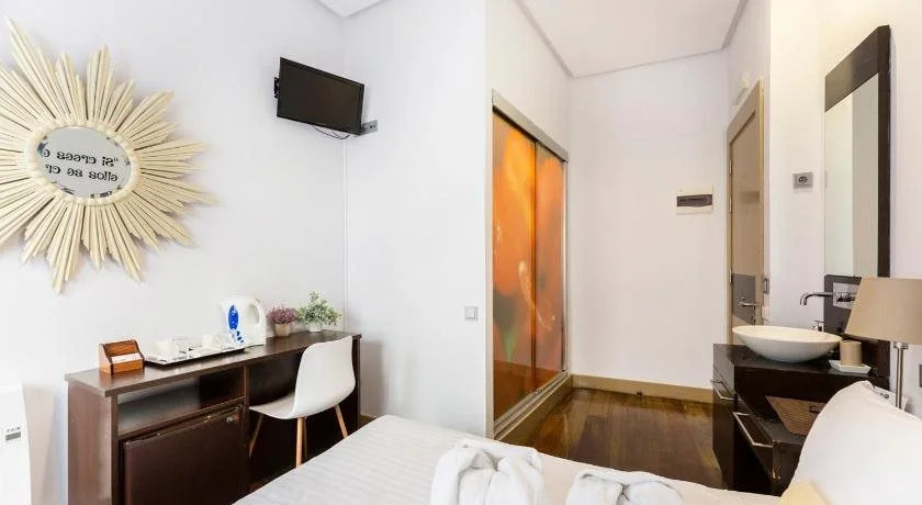 Хостел Pensión Madrid House