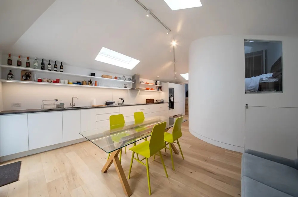 2 Bedroom Home Near Peckham High Street