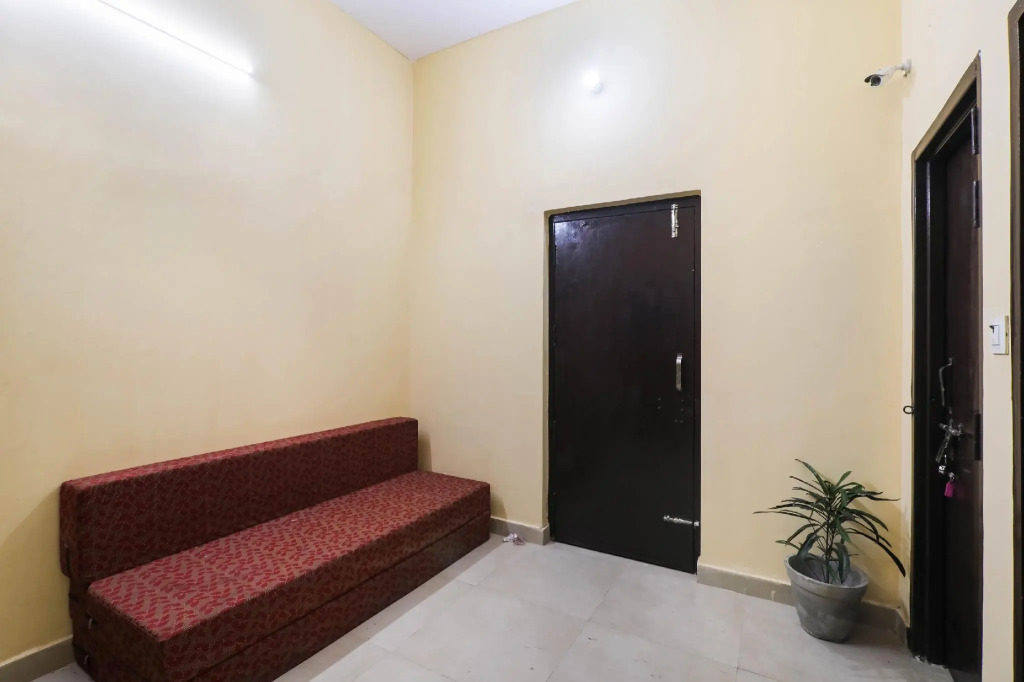 Hotel O Laavin Inn Near Gomti Riverfront Park
