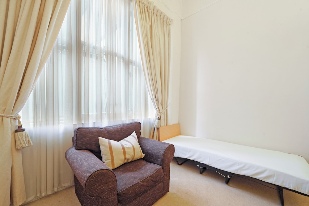Hertford Flat 3
