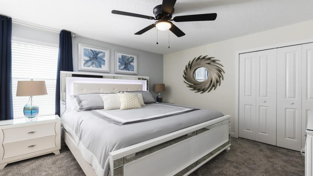8BR Family Disney Getaway w Theatre Pool SPA