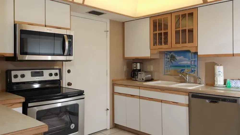 Anchorage Resort 3 Bedroom/3rd Floor Condo with Balcony 3 Condo