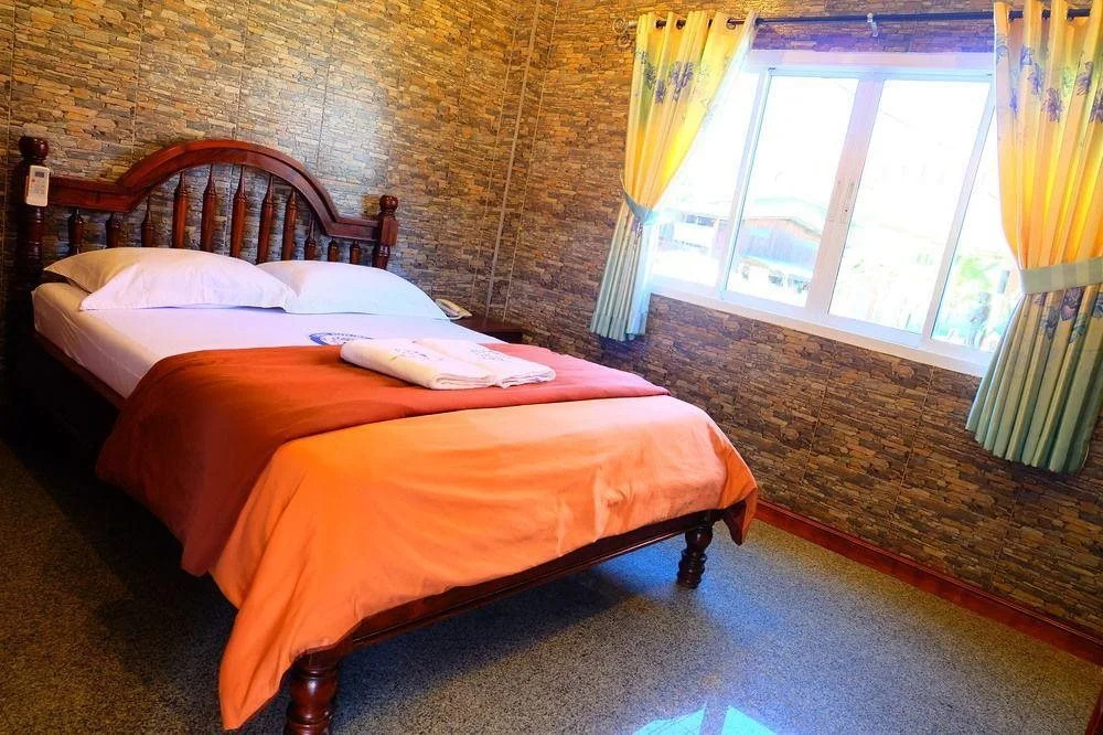 Lion House Hotel