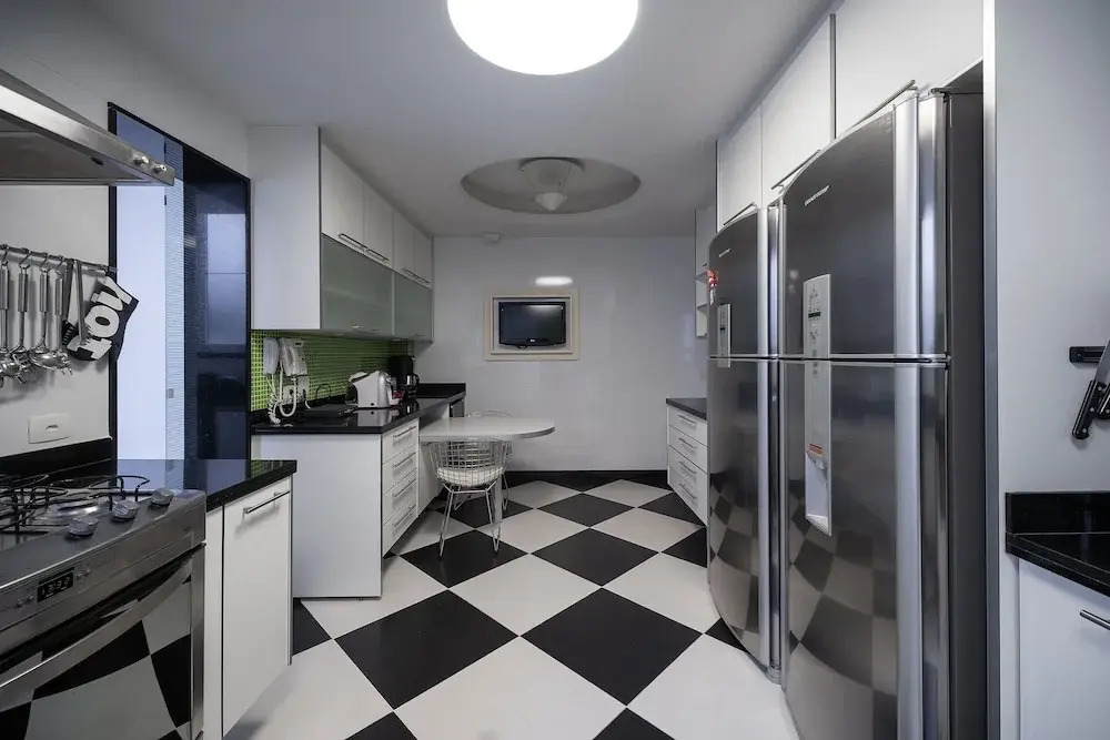 Copacabana – Av. Atlântica | 3 suítes, Vista Mar, 1 min praia de Copacabana - por Casapē Rio