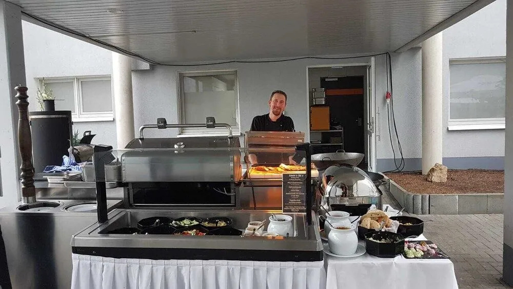 Food Hotel