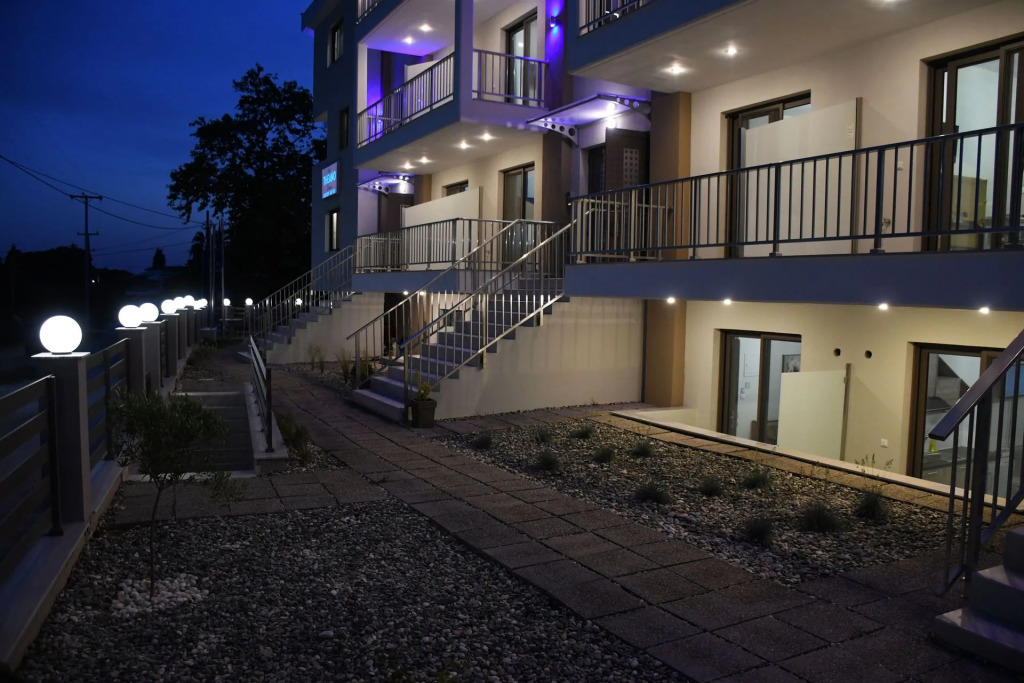 Theano Luxury Suites Nikiti