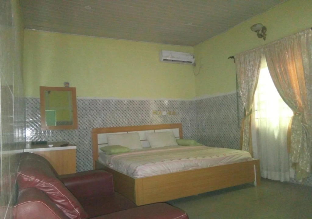 Danison Suites