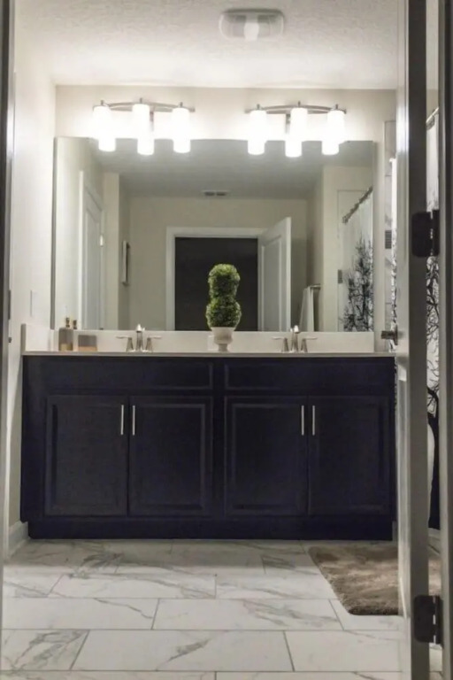 4BR Townhome in Storey Lake by SHV-4971
