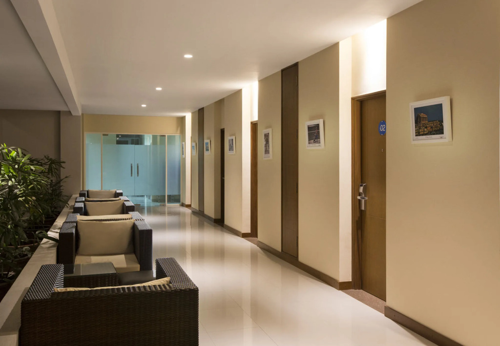 Lunara Home Living by Daphna Management