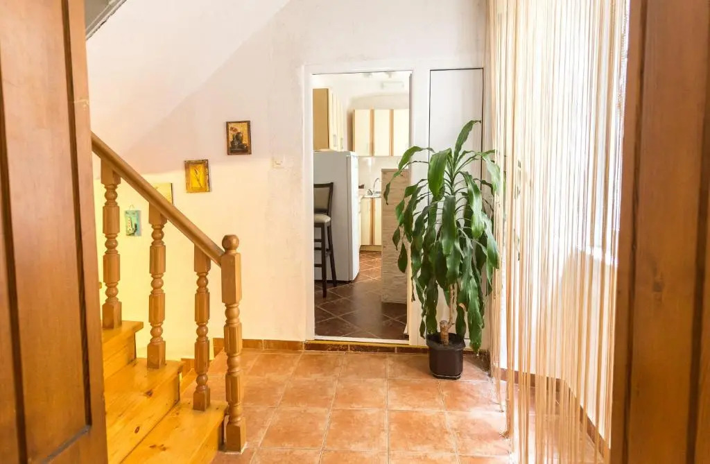 Neda Apartment