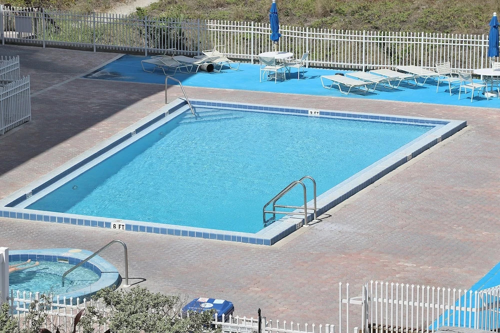 Reef Club 103