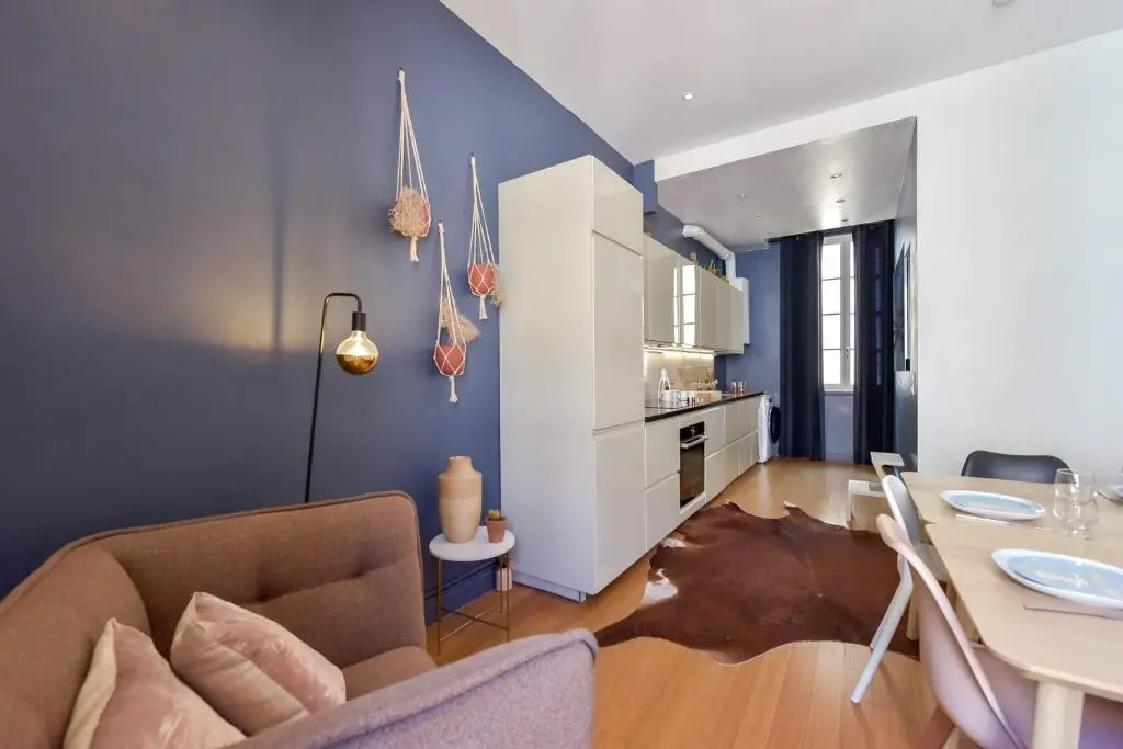 SERRENDY Fall in love Large 1-bedroom apartment 7min to Palais