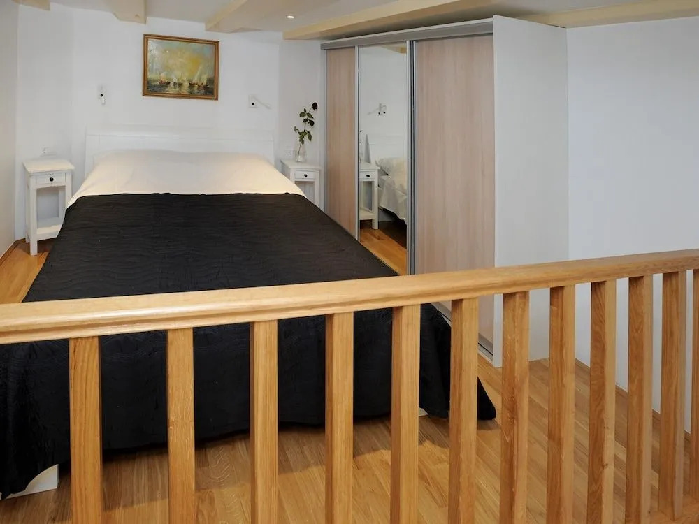 Atento Apartments