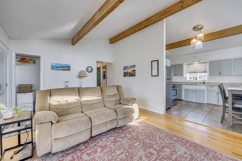 4 Mi to Riverwalk & CSU Pueblo! Home w/ Sunroom