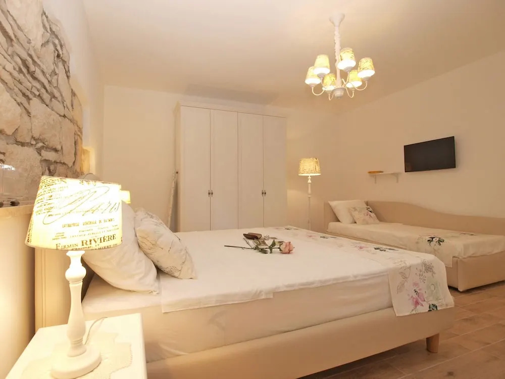Apartment 1654