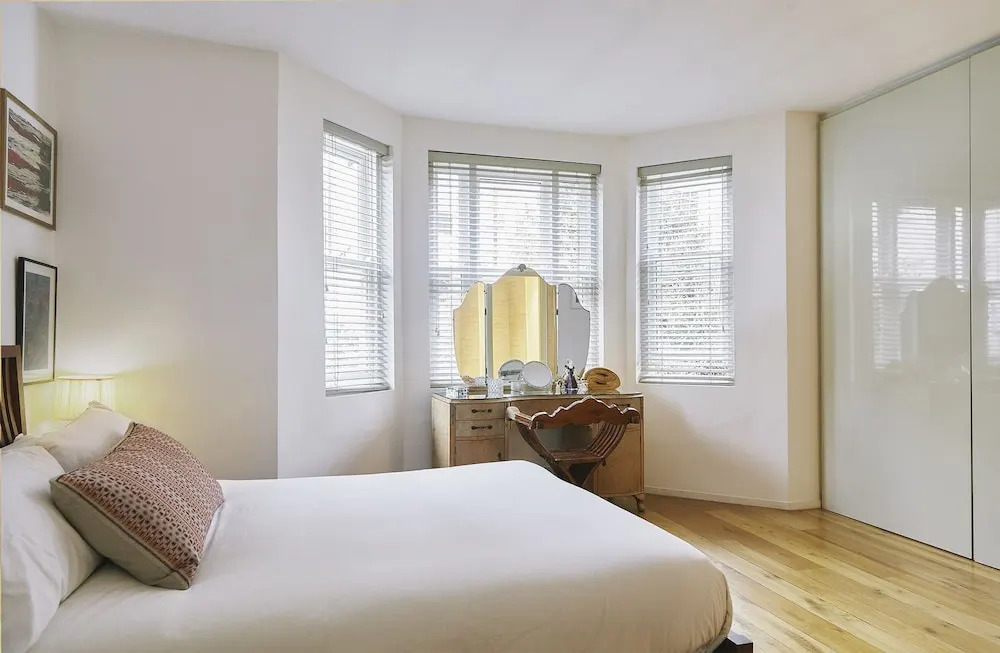 Primrose Hill Mews