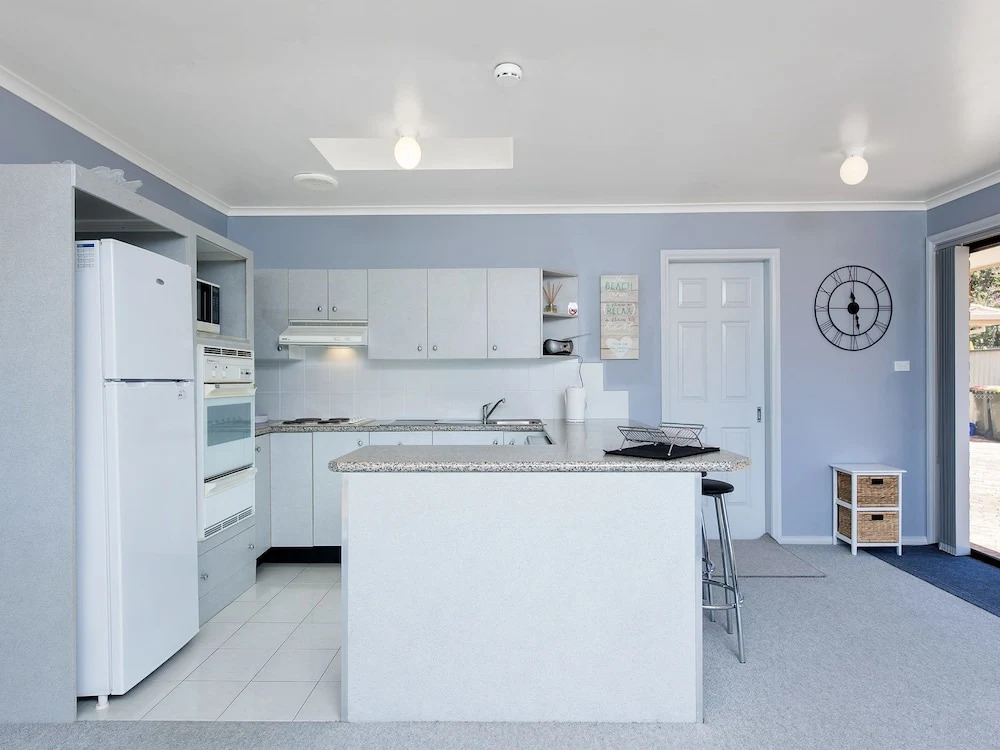 Shoreline Drive, Duplex 01,39, Little Pearl