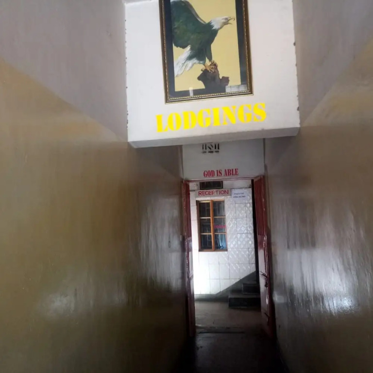 Kibiro Lodge