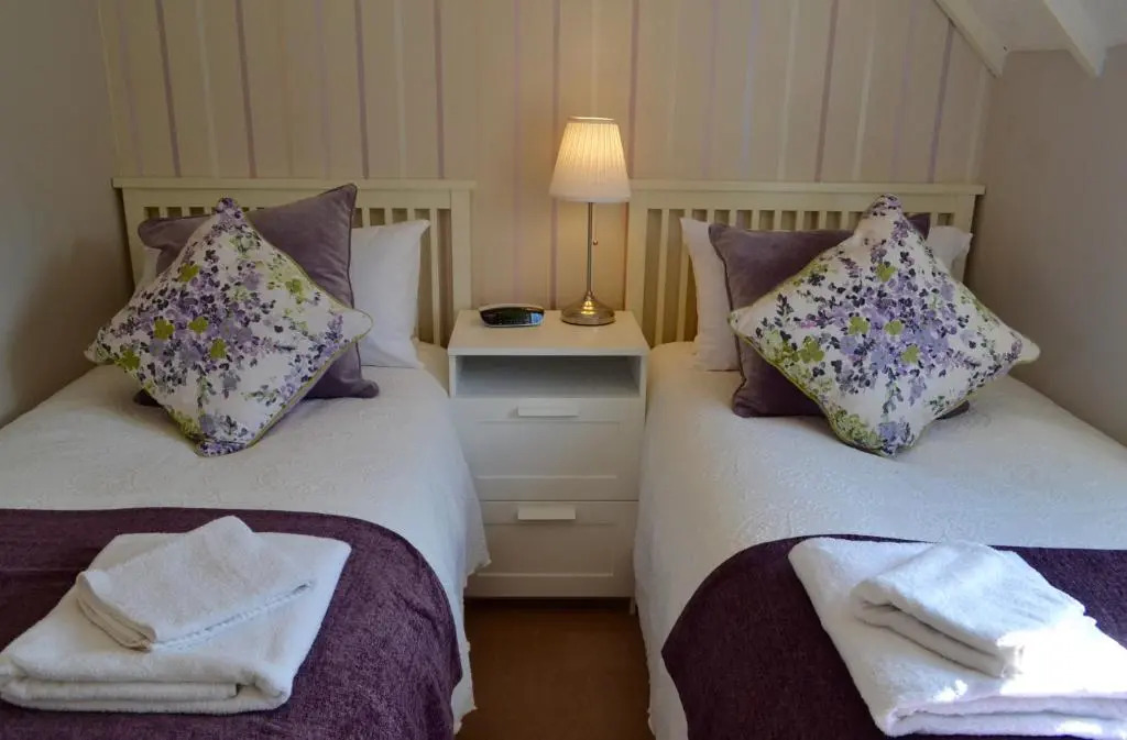 Riverbank Cottage