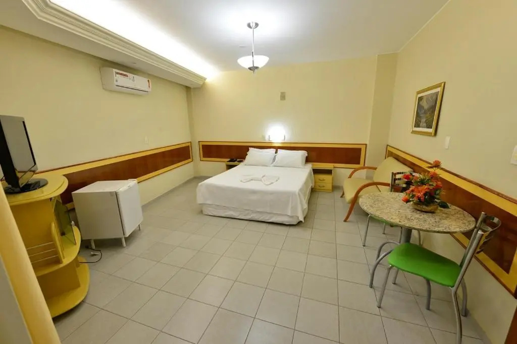 Vinds Plaza Hotel