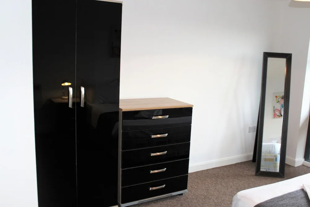 Empire Serviced Apartments