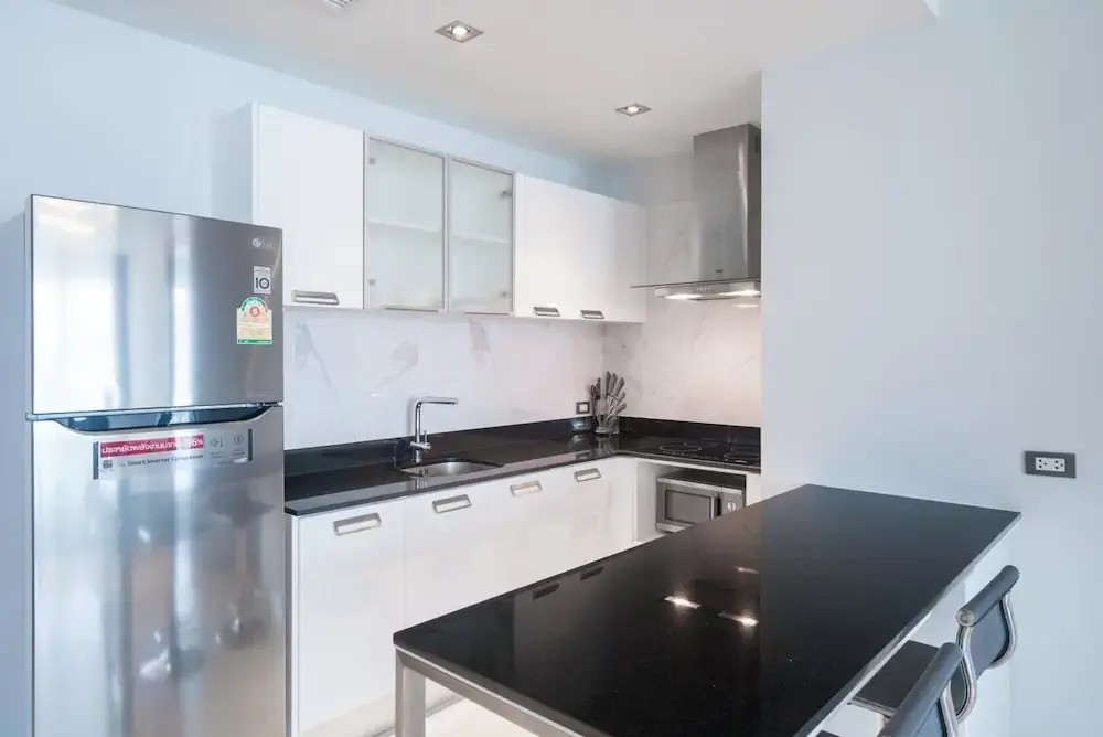 Et703 - Patong Great Condo for 4 People Open View Shuttle Pool and gym
