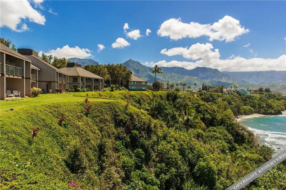Pali Ke Kua 124 by RedAwning