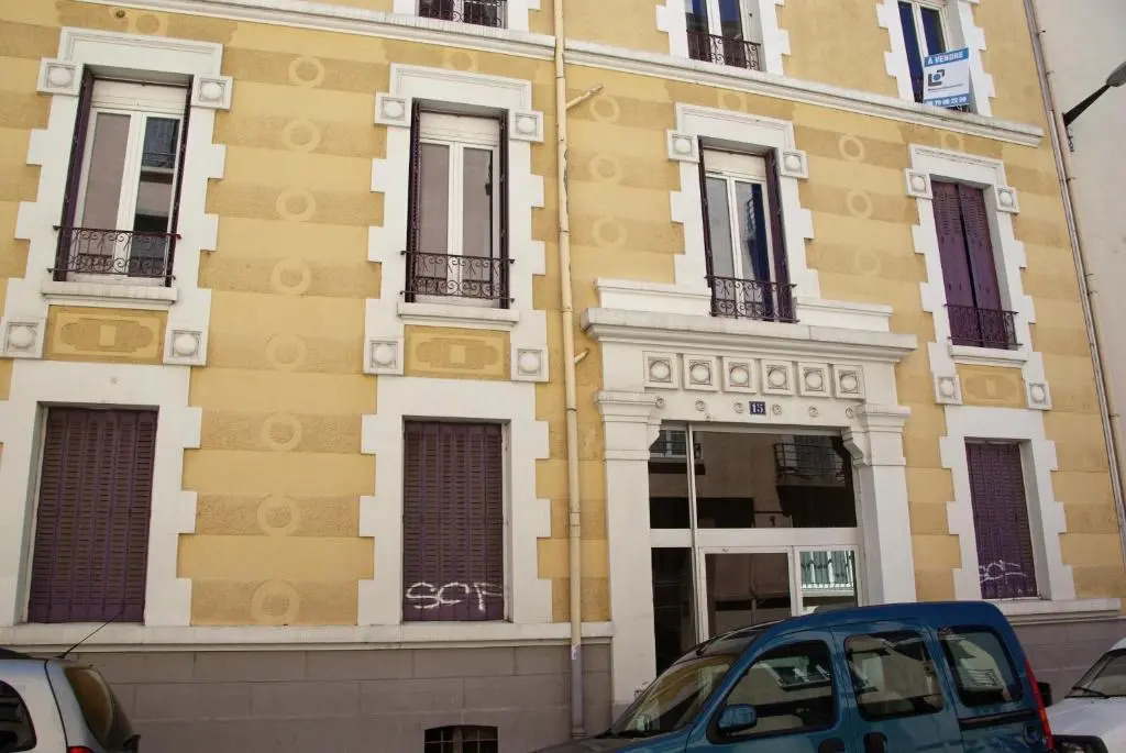 Rent4night Grenoble Europole
