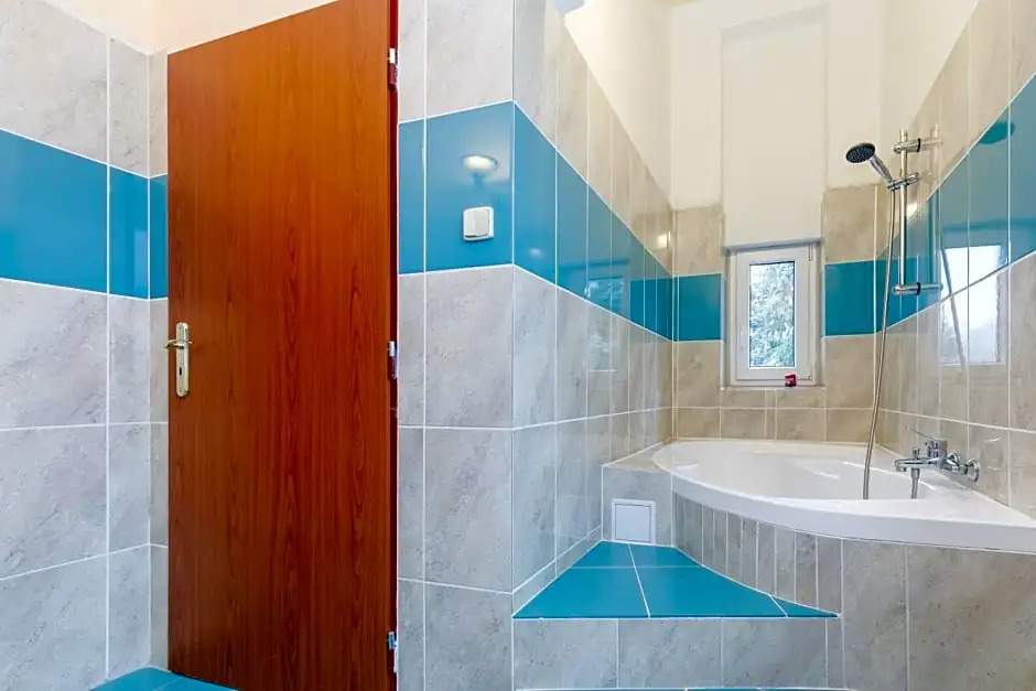 MYOSH Hotel