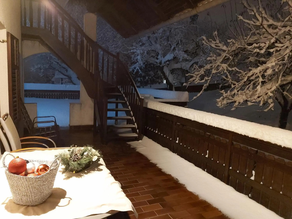 Apartments & Rooms Florjana