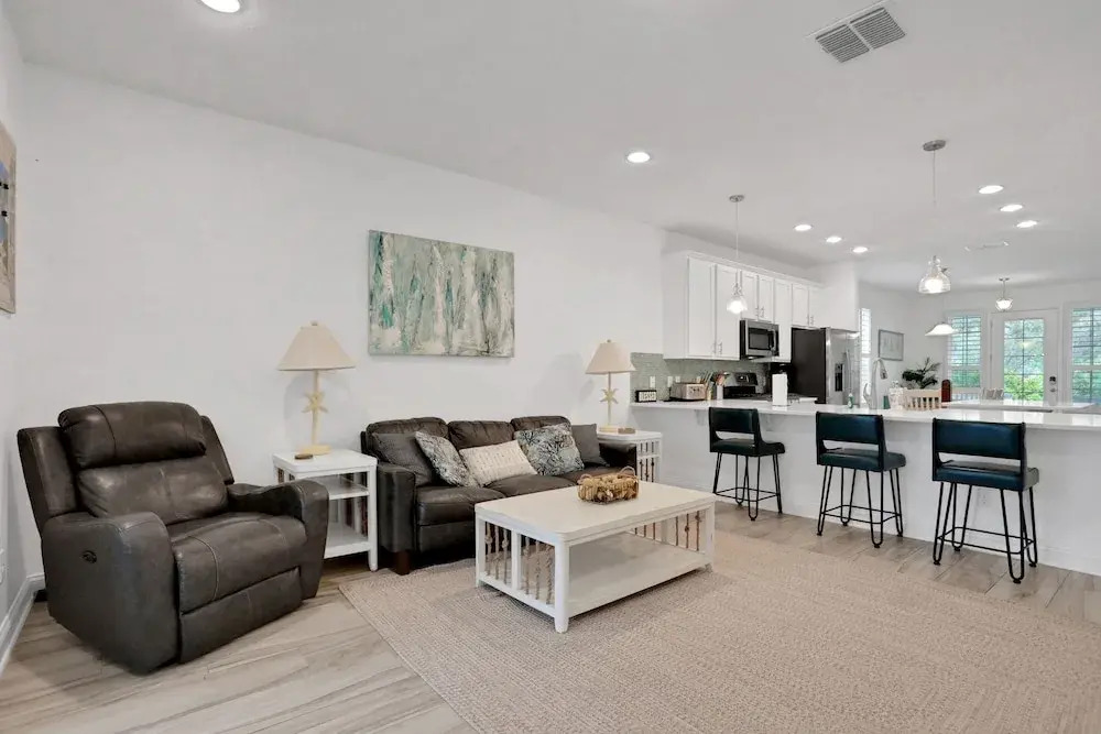 New Dog-friendly Home Near Vilano Beach With Private hot Tub, Grill, W/d, & AC