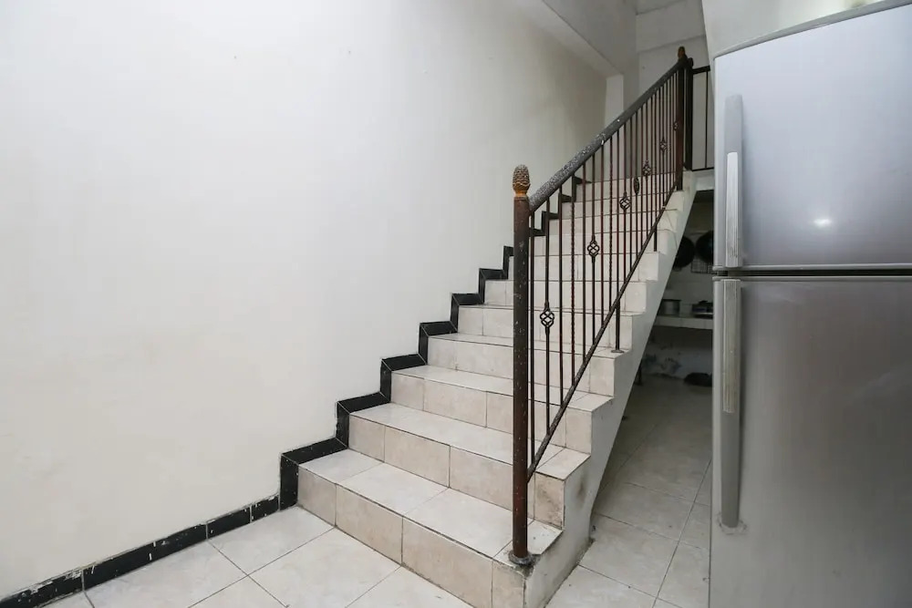 Airy Eco Syariah Gubeng Kertajaya Tujuh 43 Surabaya