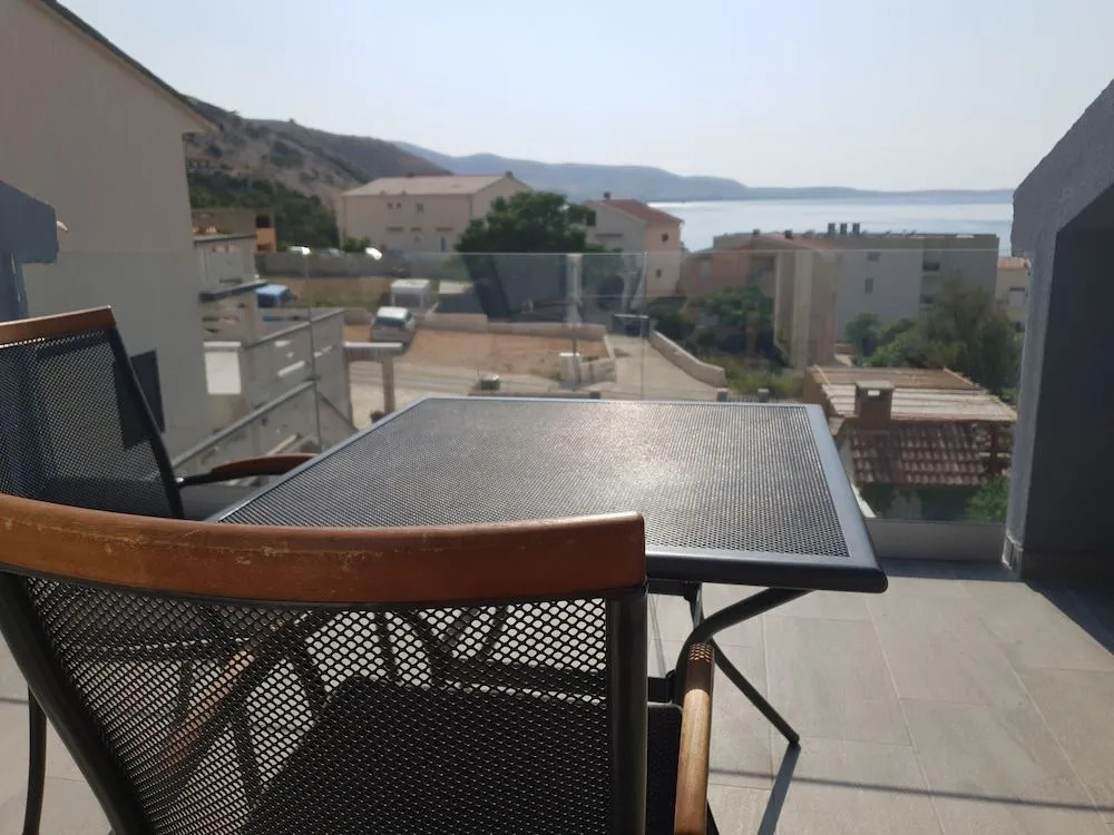 Apartments Dalmatinka Metajna Novalja