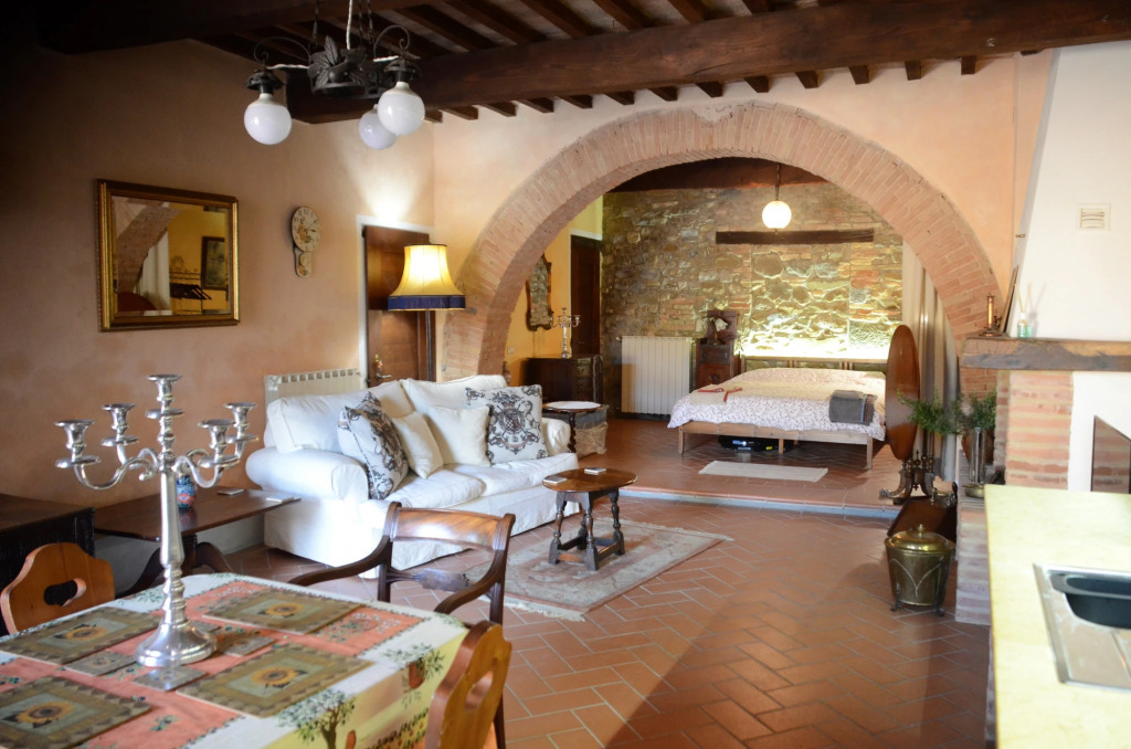 Casa Baronetta - A Cosy Apartment in a Medieval Village
