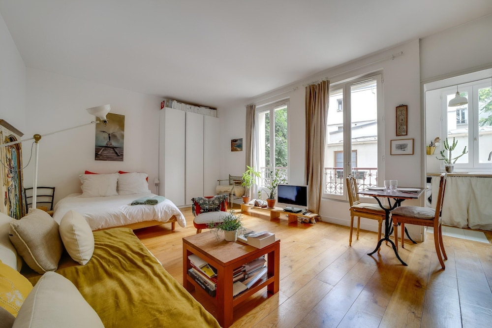 Lovely Apartment Near Paris