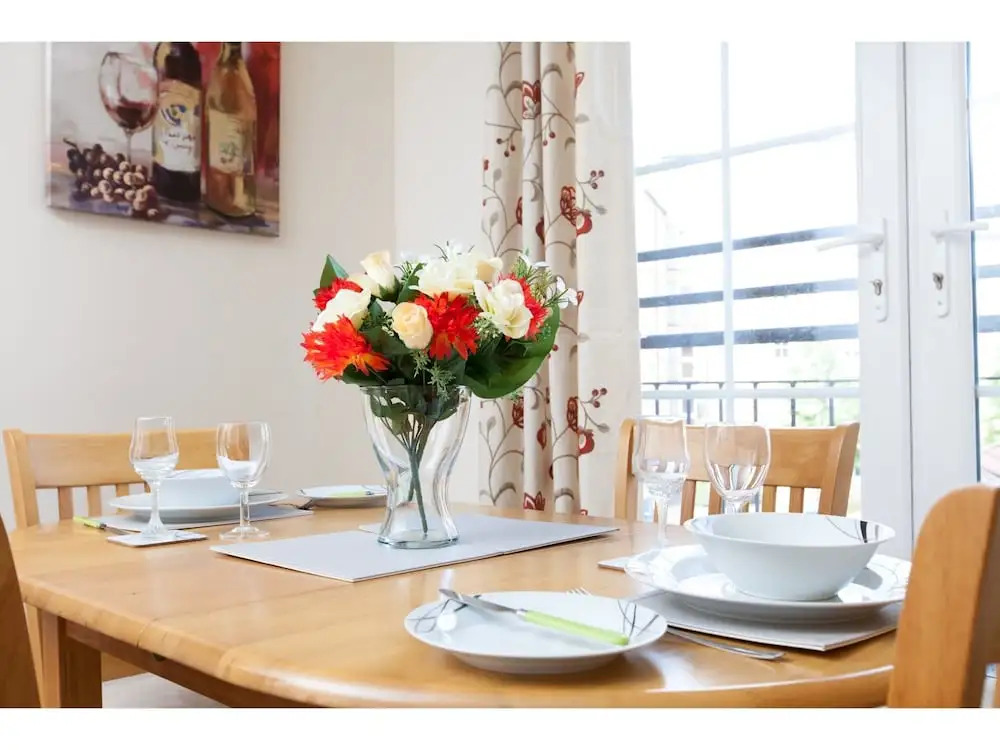 Giles St Gem - Spacious, Near The Shore, Parking