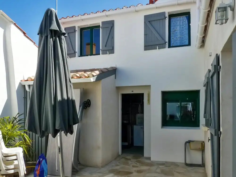 House With one Bedroom in Saint-gilles-croix-de-vie, With Furnished Te