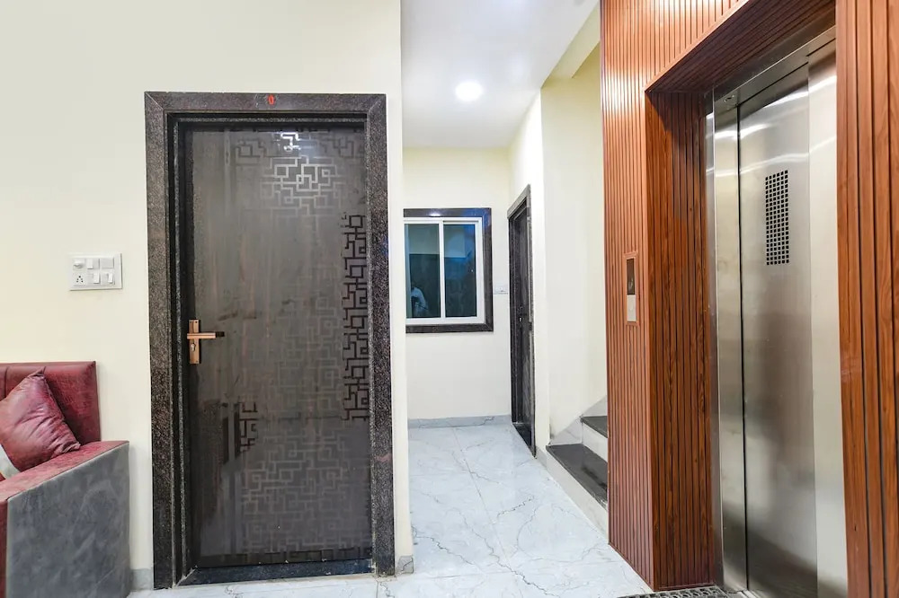 FabHotel Devs Inn