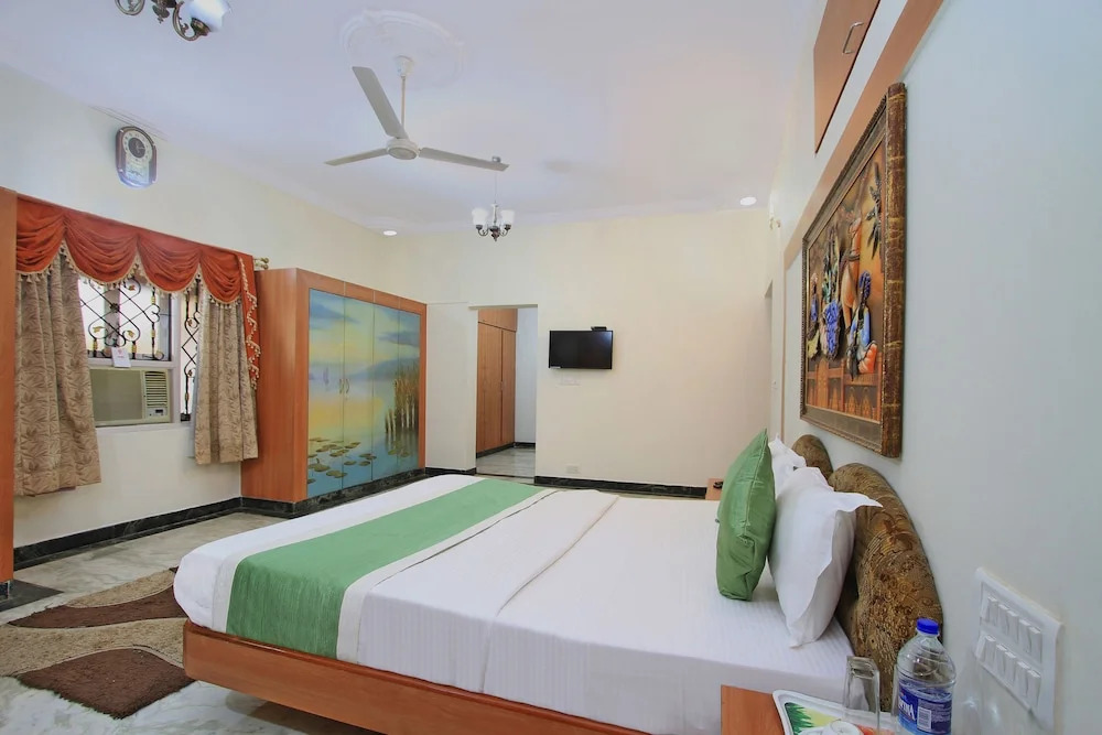 OYO 10438 Green Villa