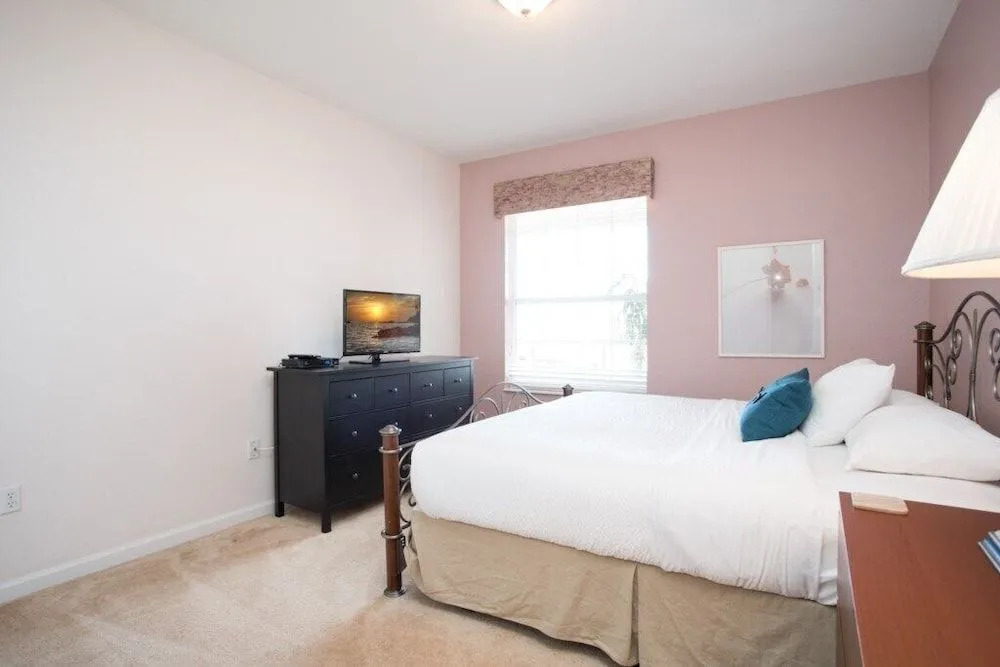 Casa Viva New Vista Cay 3 Bedroom Condo by Redawning