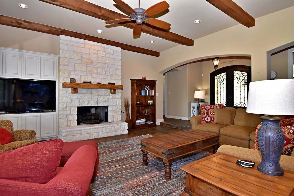 Pet-friendly Oasis in Gated Community!