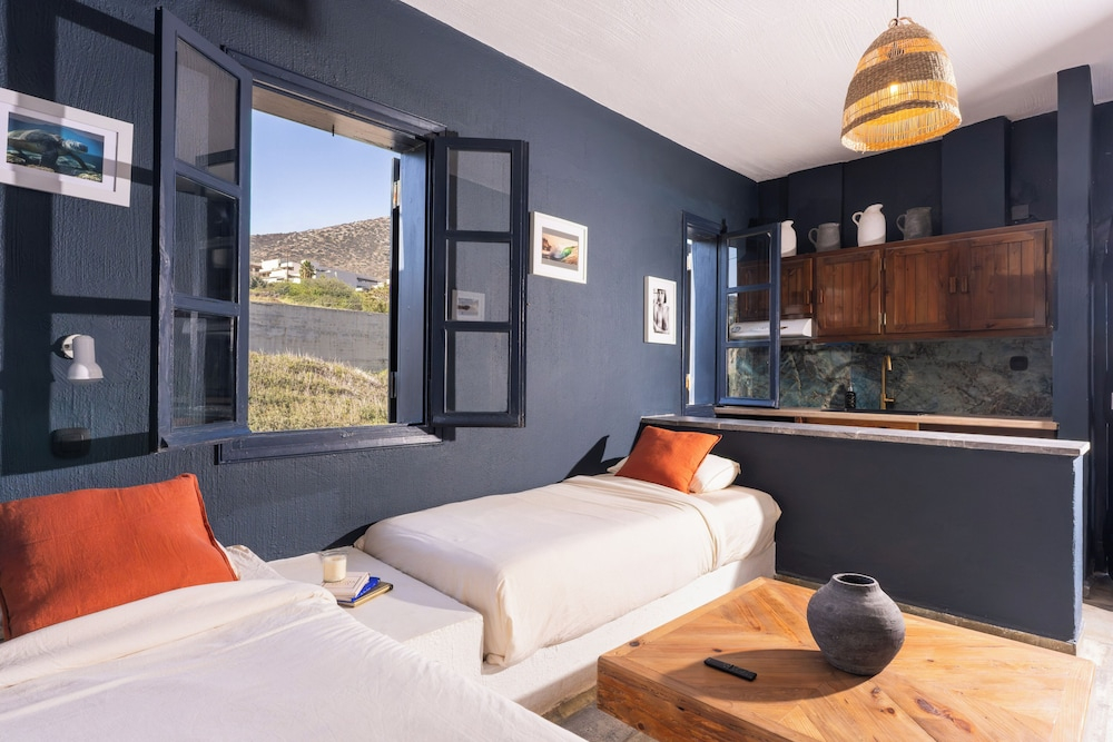 DIO Luxury Suites