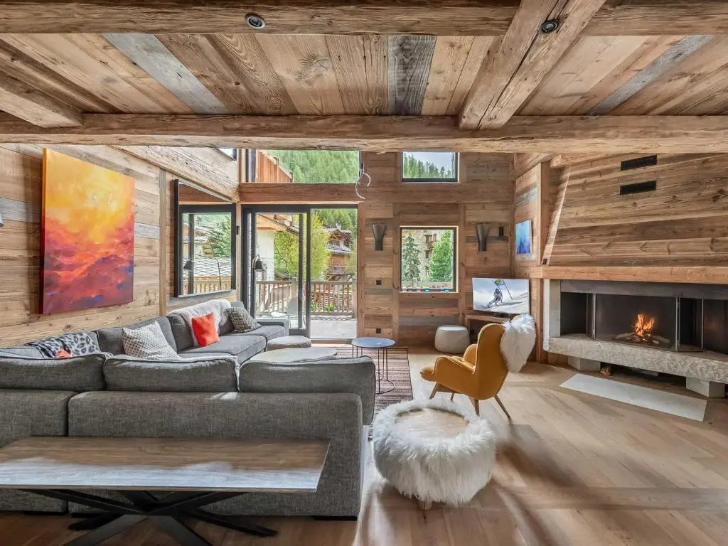 Chalet dException avec Piscine, Hammam et Ascenseur à Val dIsère, Proche des Pistes - FR-1-567-38