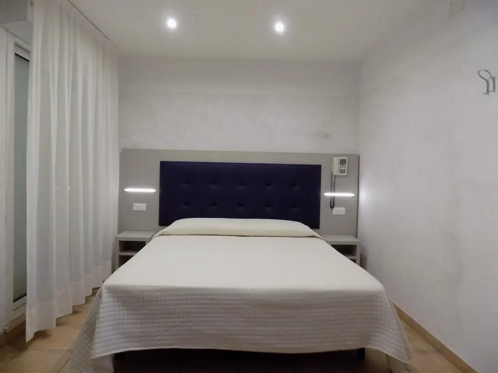 Hotel Diplomatic